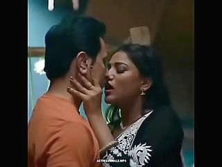 Indian Desi girls pleasing her boyfriend